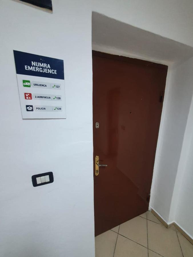 New# Bright Apartment-Tirana City Center Luaran gambar